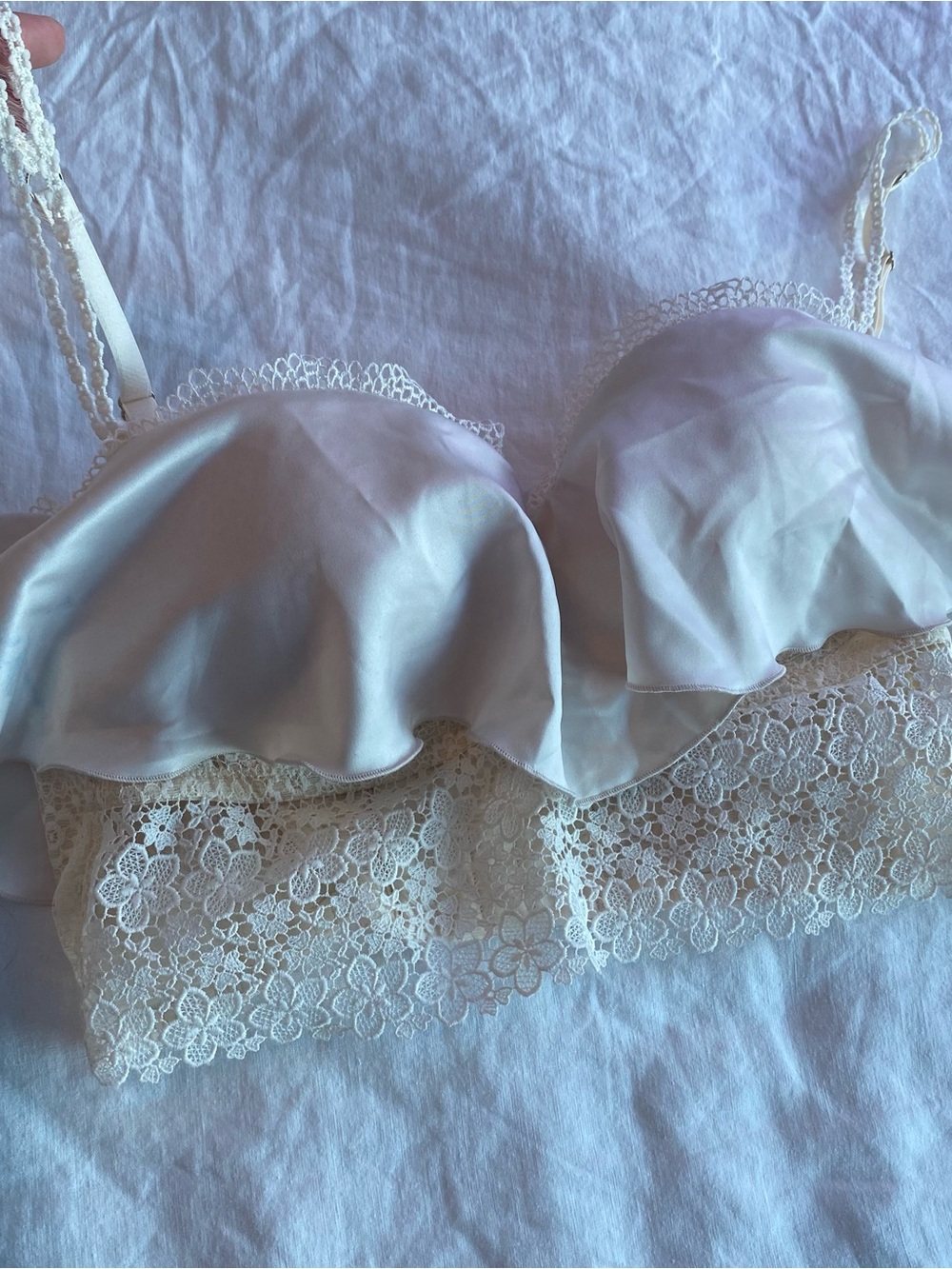Intimissimi Cream Lace Bralette, Panties and Short Set - Picture 8 of 14